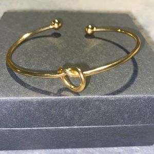 Gold bracelet